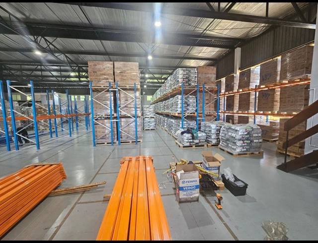 BUSINESS PROPERTY TO RENT IN BRIARDENE